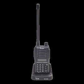 Radio portátil de VHF en banda Amateur, con 7 W de potencia de salida de RF, programable en campo. IC-V86
